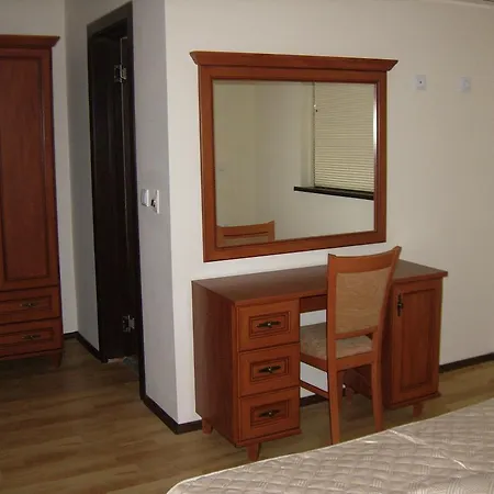 וילה Velika Garden Villas לוזנטס