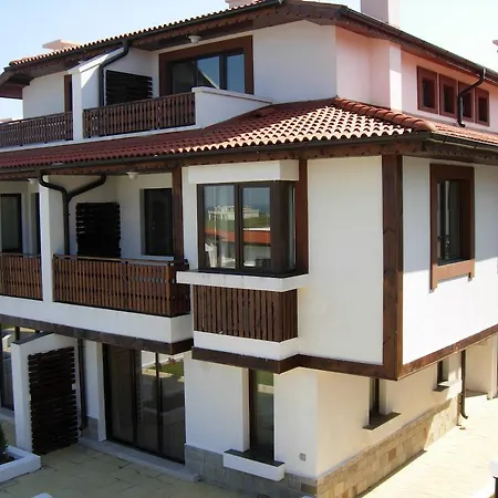Velika Garden Villas Lozenets