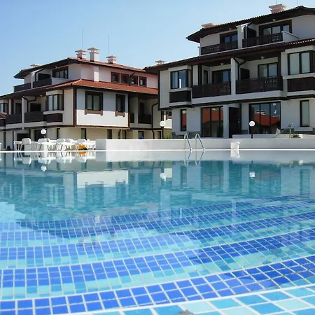 וילה Velika Garden Villas *