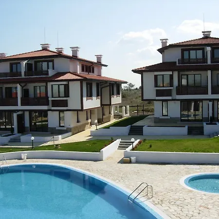Villa Velika Garden Villas *